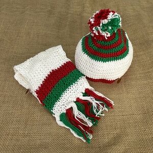 CHRISTMAS HAT AND SCARF KIT